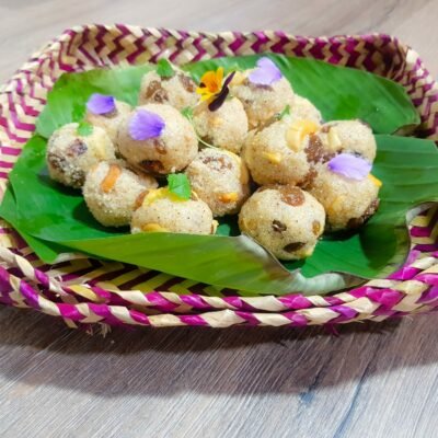 Rava Laddu / Semolina Balls